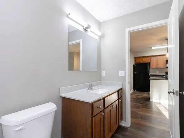 2410 Lynn St #3, Lincoln, NE 68503