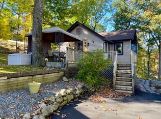 16 Lakeview Rd, Hopatcong Boro, NJ 07843