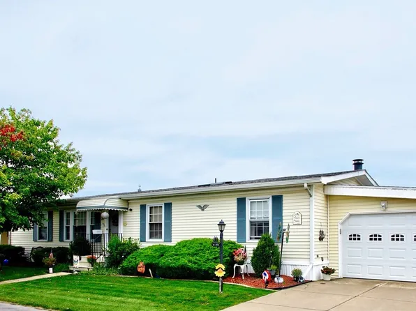 21 Dogwood Dr, Buffalo, NY 14227