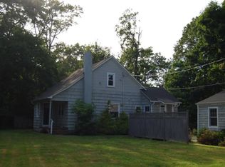 6 Rosewell Ave, Shoreham, NY