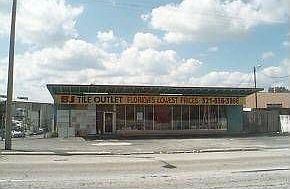 1st image of 633 S Cocoa Blvd