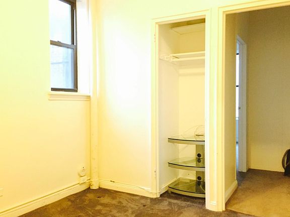 4th image of 254 E 74th St APT 4A