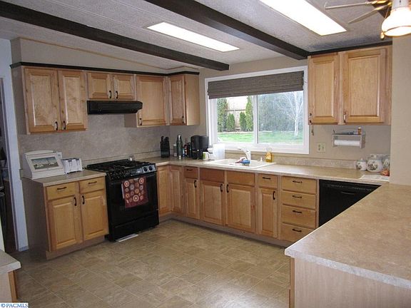 4th image of 4408 Arlington Dr