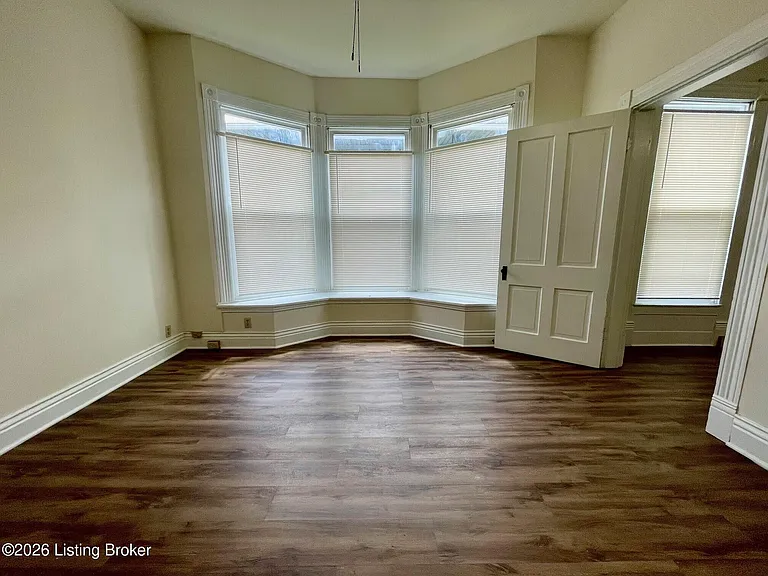 4007 Southern Pkwy #1 — Photo 3