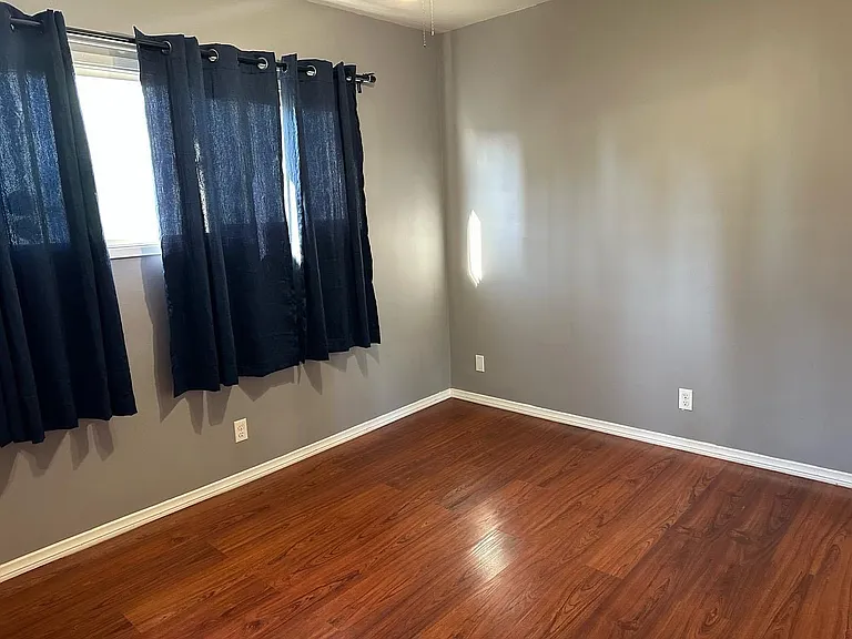 1231 Ronan Ave — Photo 4