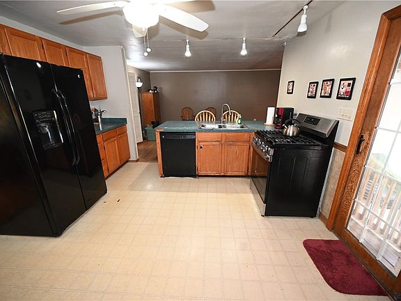 5th image of 6 Hitree Ln