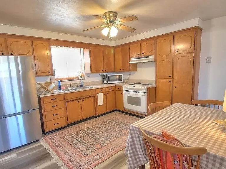 525 N Clarmar Ave #4 — Photo 8
