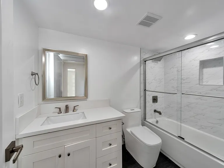 7108 Ramsgate Ave #1/2 — Photo 8