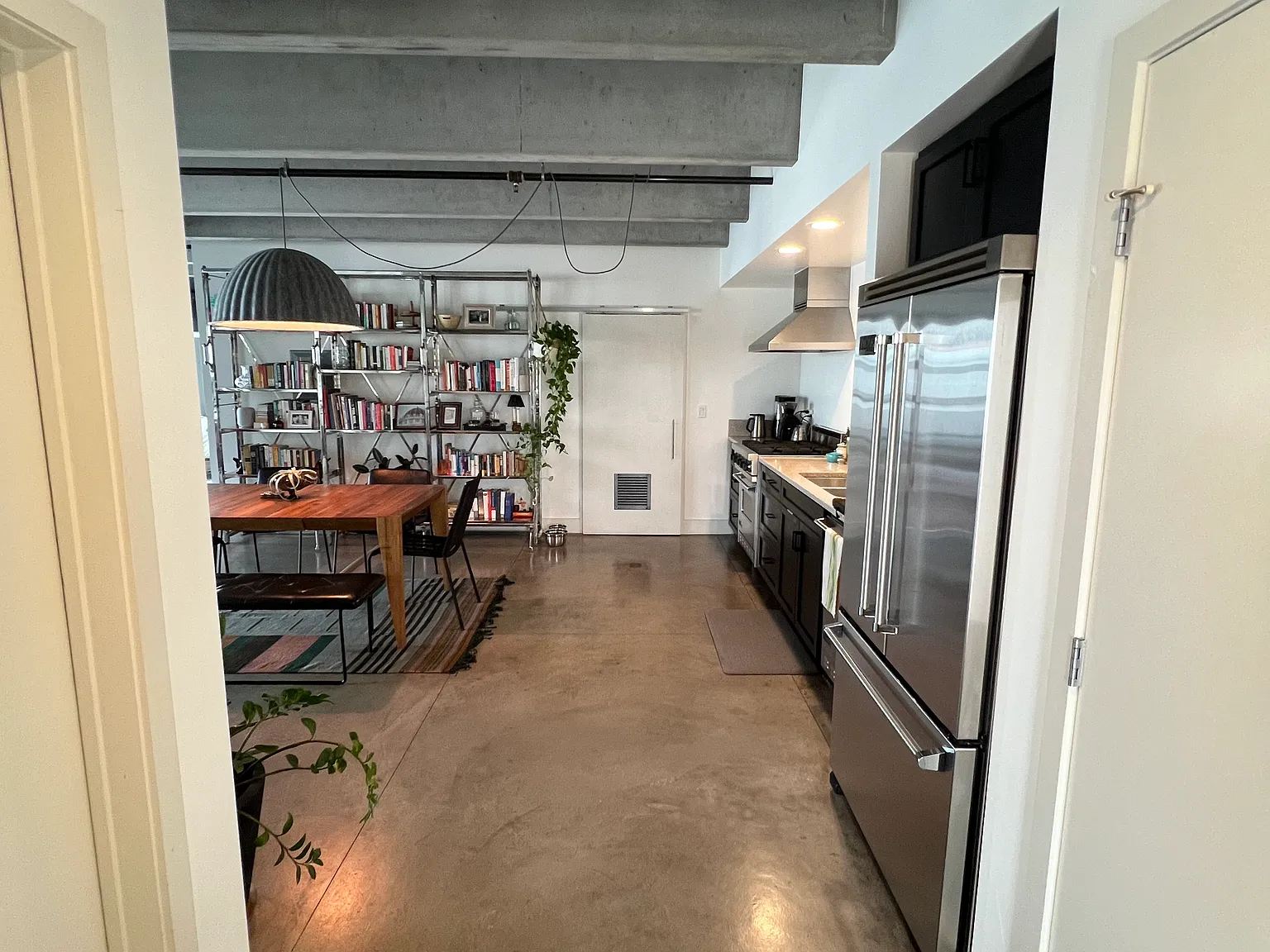 Studio, 1030 sqft, $4,950 — Photo 4