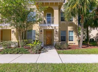 3927 Passion Flower Rd, Pompano Beach, FL 33073