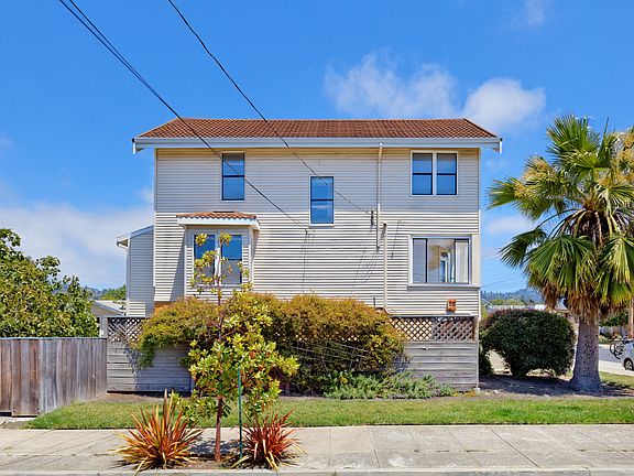 4th image of 1223 Portland Ave