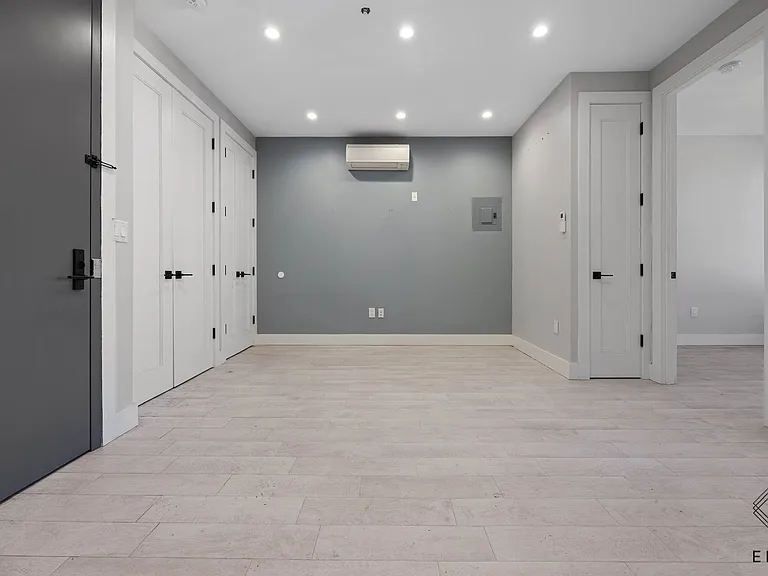 1757 Brooklyn Ave #2A — Photo 4