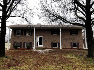 91 Lou Rosa Dr, Collinsville, IL 62234