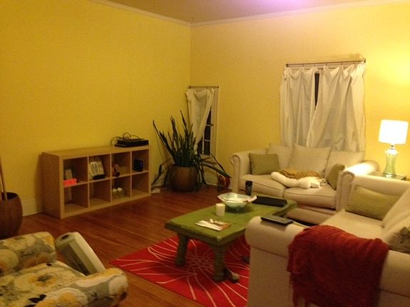 3rd image of 7149 Hawthorn Ave