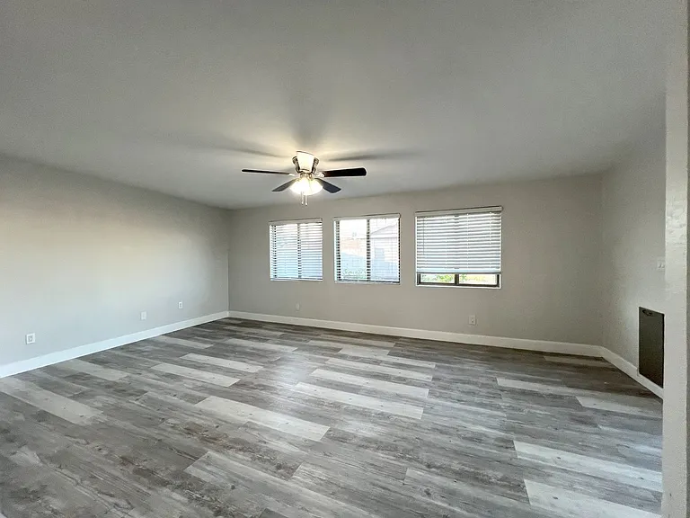 3614 W Tulsa St — Photo 18
