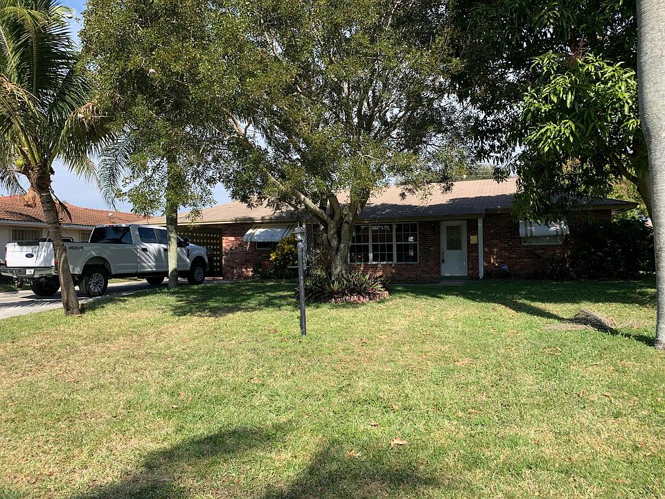 1st image of 1321 SW 27th Pl