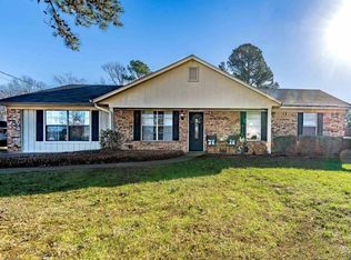 832 Rose Ln, Longview, TX 75604