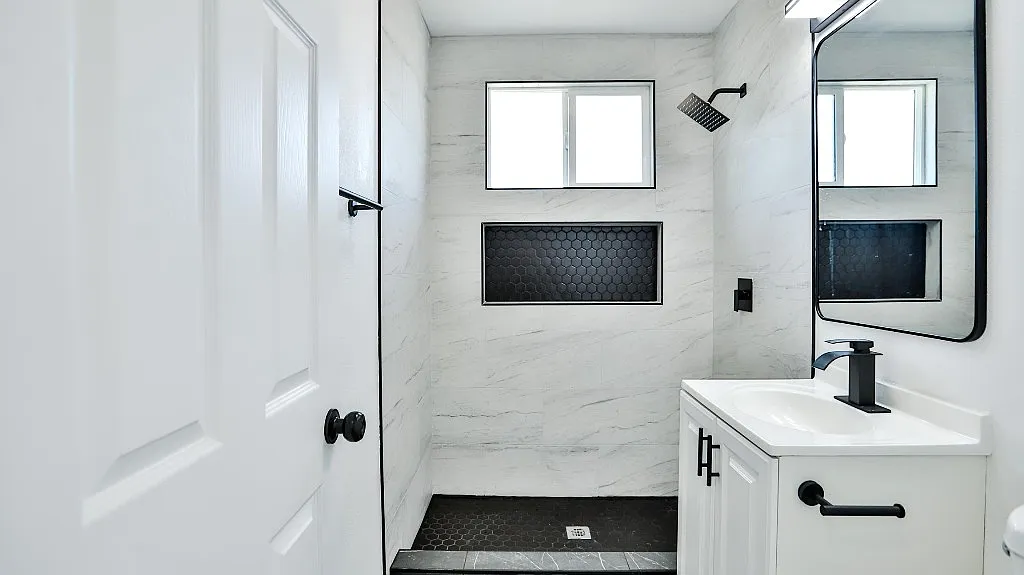 Building Photo - 5838 Allston St #2