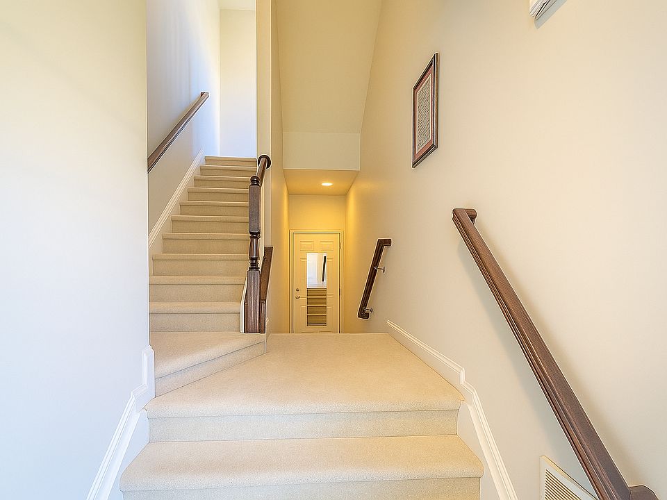 2 - Entry area view_10282025