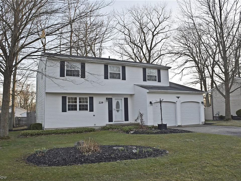 1st image of 229 Oakhurst Dr