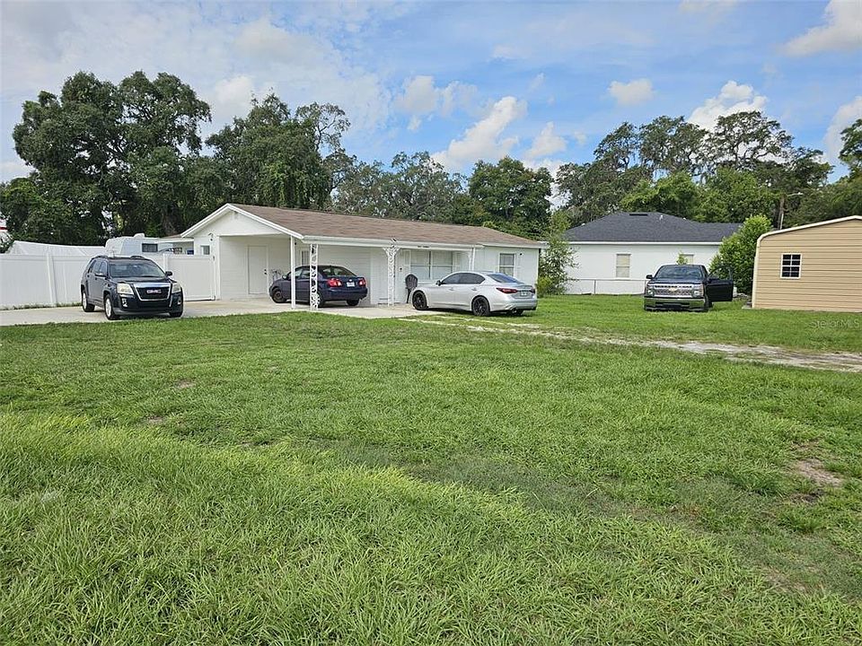 1st image of 904 W Rambla St