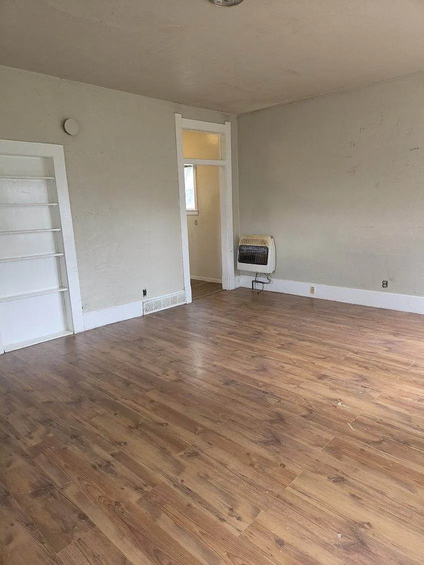 2 bed, 852 sqft, $875 — Photo 1