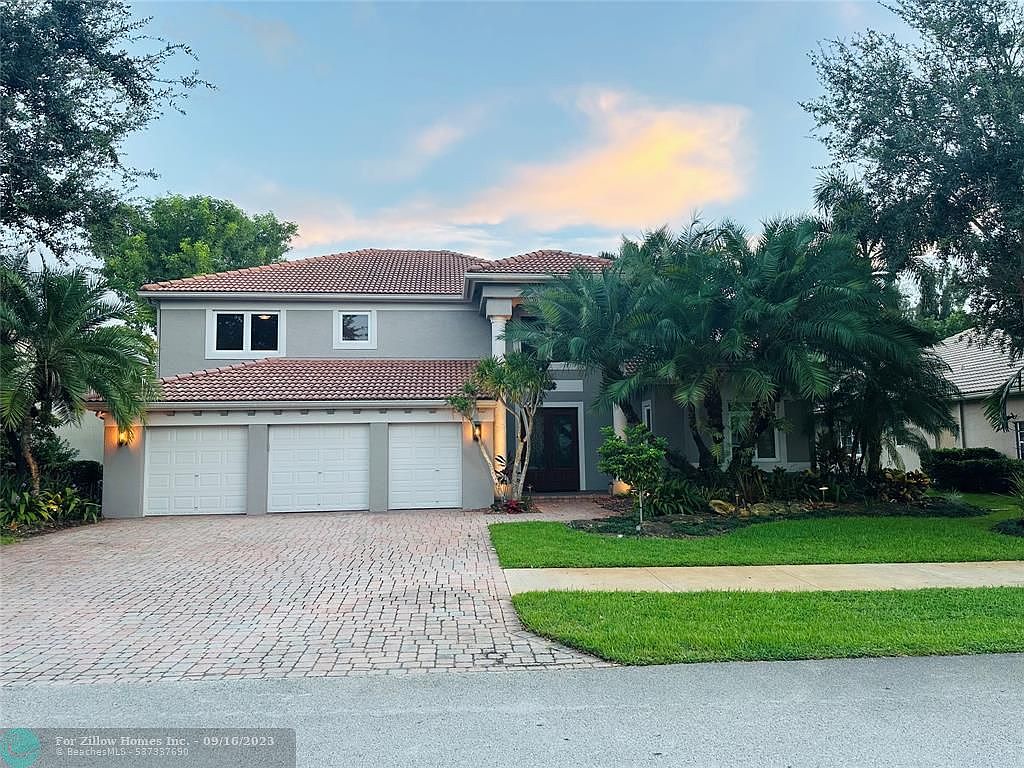 8264 S Lake Forest Dr