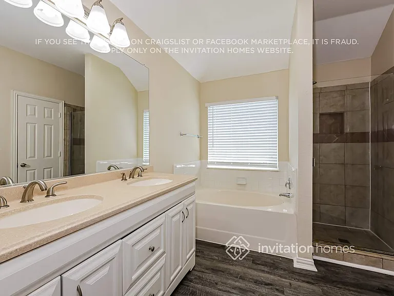 11732 Latania Ln — Photo 12