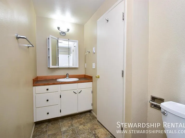 336 S 51st Pl — Photo 19