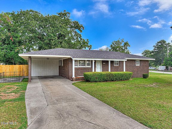 3rd image of 1831 Cottonwood Drive