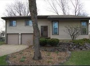 267 Strathmore Ln, Bloomingdale, IL 60108