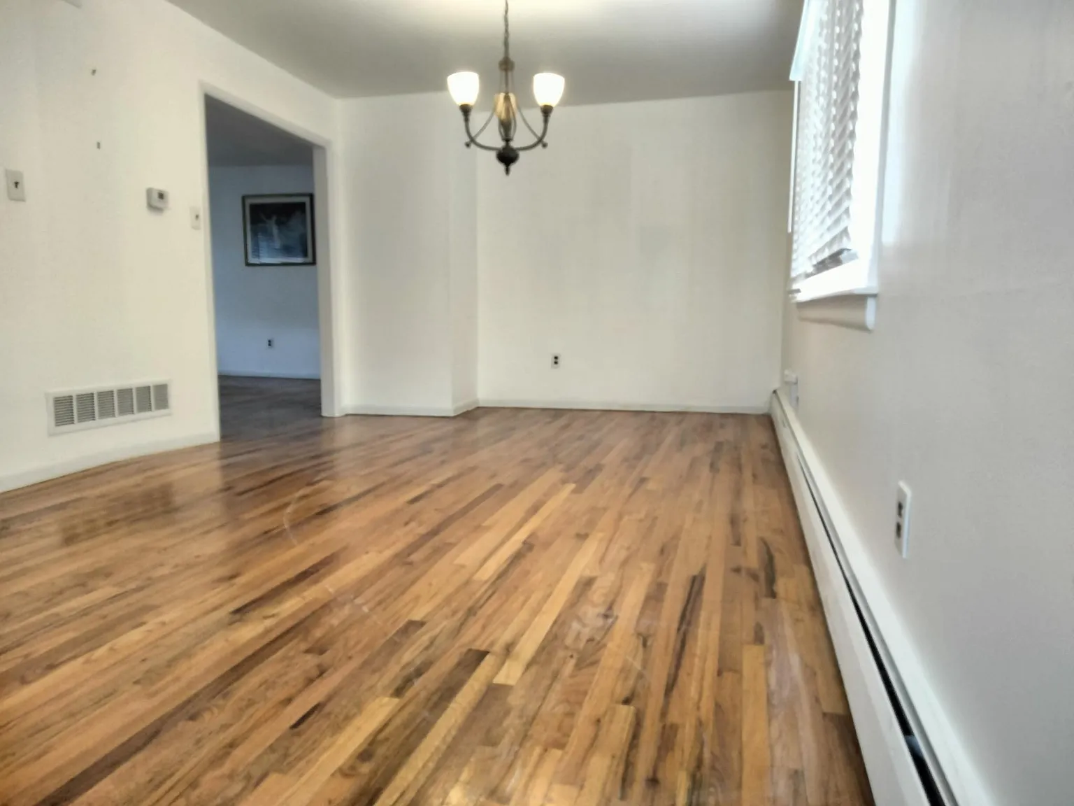 2 bed, 1050 sqft, $2,095 — Photo 2