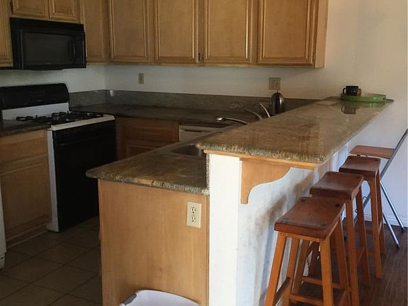 5th image of 2908 Topaz Ln