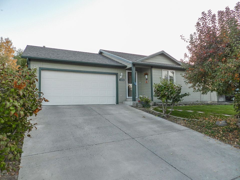 1st image of 1204 W Pear Ave