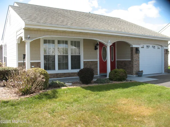 34 Greenwich Avenue, Manchester, NJ 08759