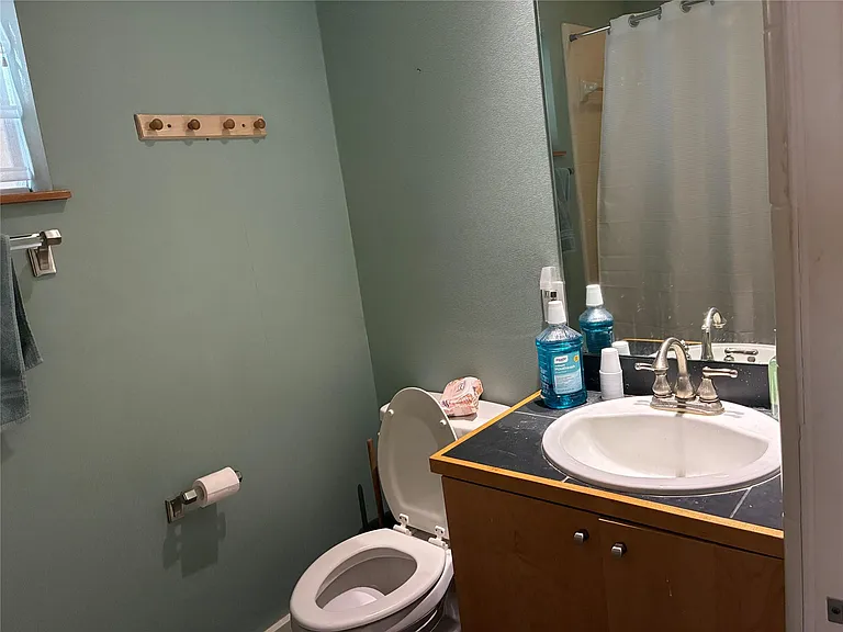 6320 Haskell St #A — Photo 28