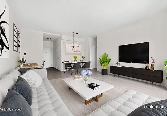 5th image of 160 W End Ave APT 17J