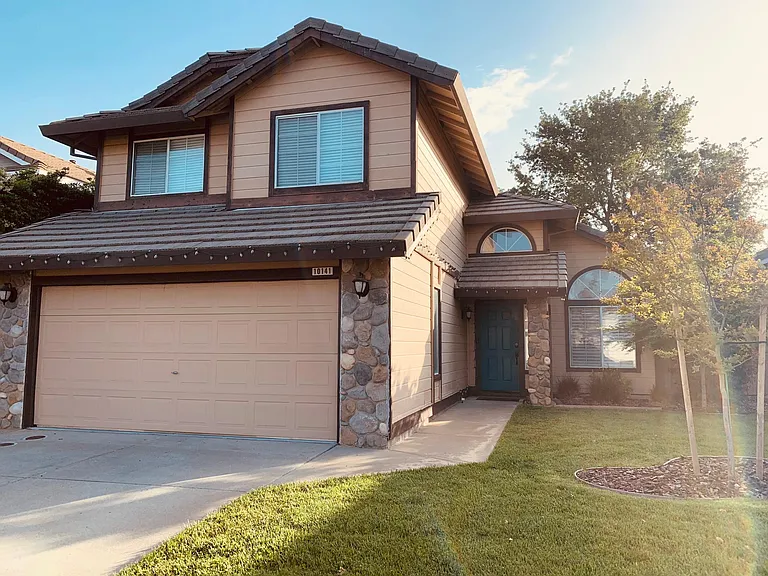 10141 Sheffield Oak Way — Photo 1