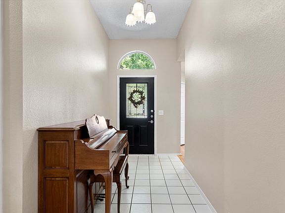 5th image of 2533 Forestwood Dr
