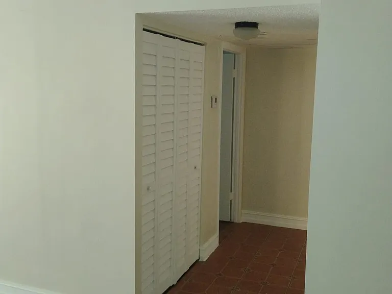 5011 W Oakland Park Blvd #203 — Photo 11