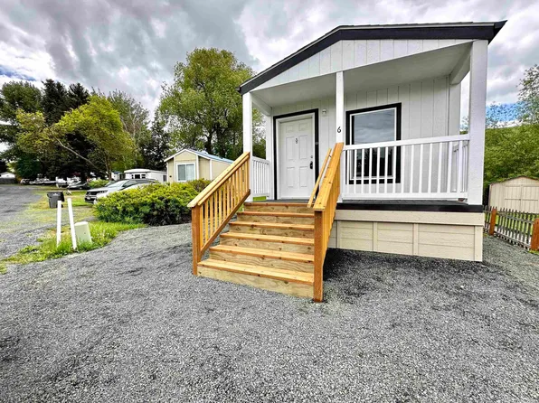 1025 Eid Rd Trailer 6, Moscow, ID 83843