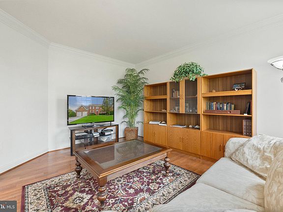 4th image of 1500 Brookdale Ct