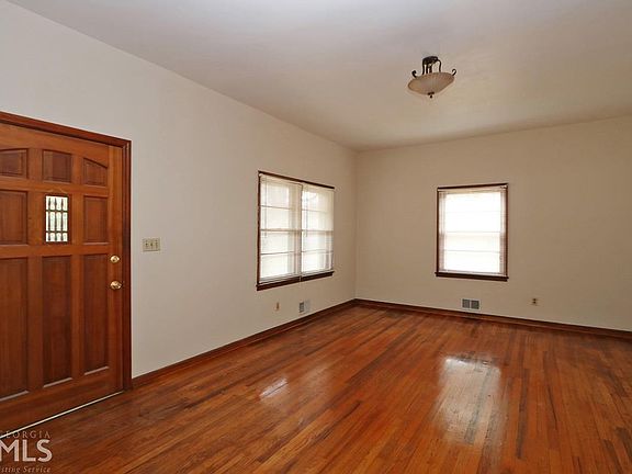 5th image of 3021 Ernest Barrett Pkwy