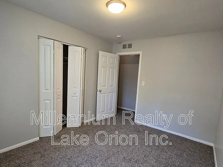 749 Stanley Ave — Photo 11
