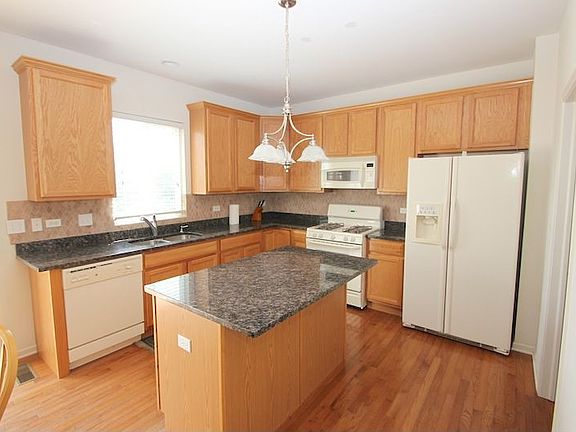 2nd image of 12617 S Canterbury Dr
