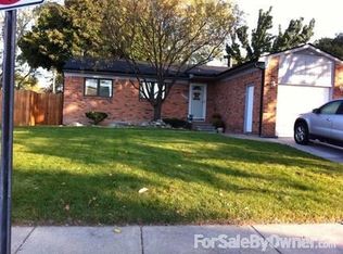 4138 Buckingham Rd, Royal Oak, MI 48073