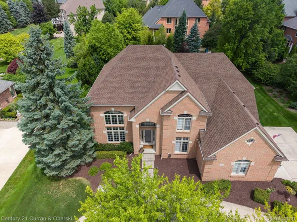 44026 Deep Hollow Cir, Northville, MI 48168
