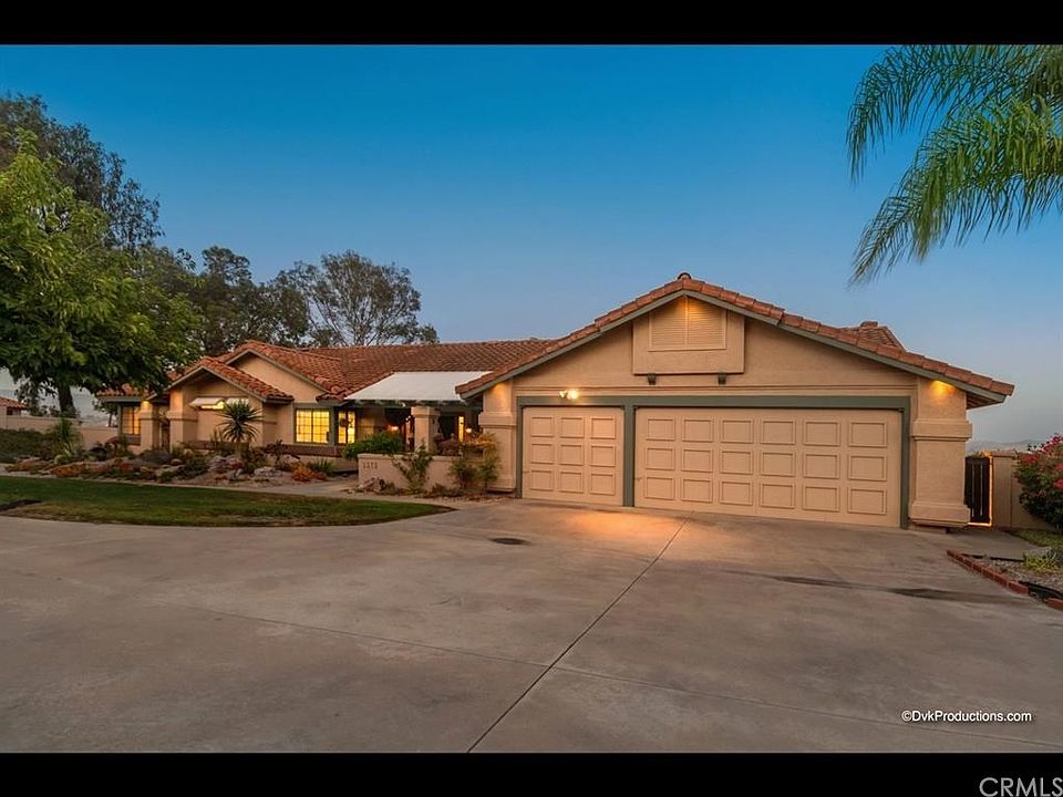 1st image of 1375 Orinda Pl