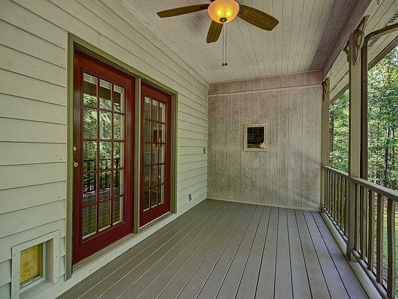 2nd image of 1898 Park Ln
