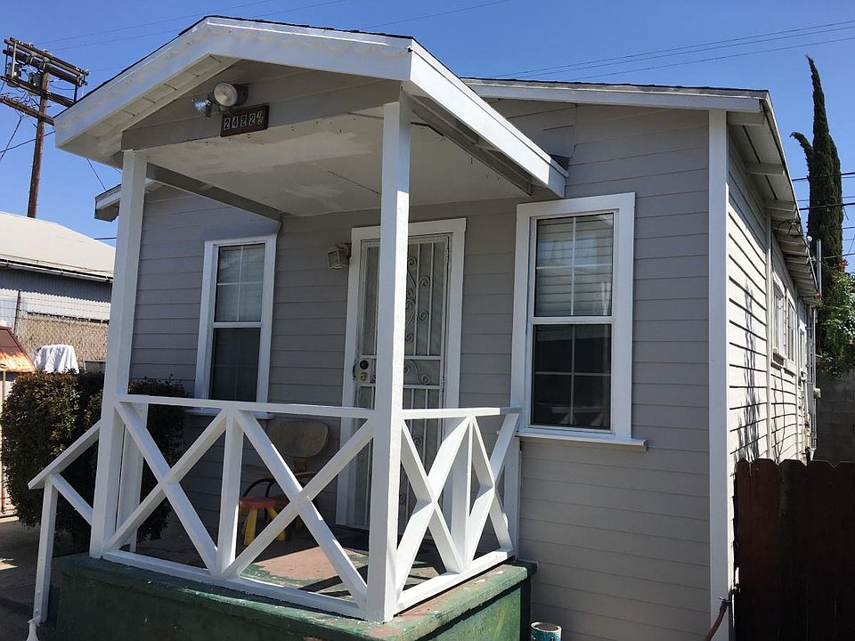 1st image of 2422 1/2 Glover Pl